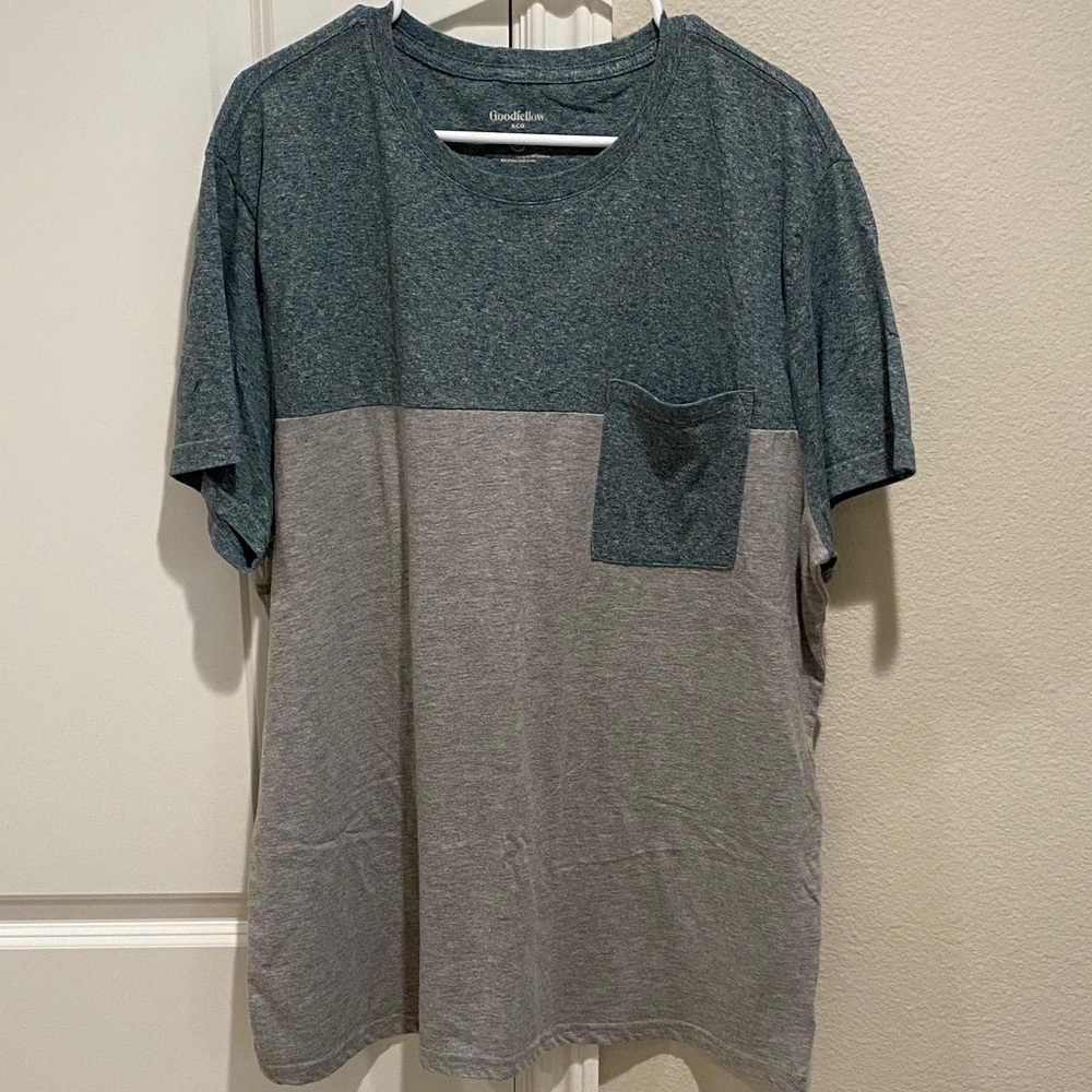 Goodfellow & Co Men's Green and Light Gray Pocket Tee